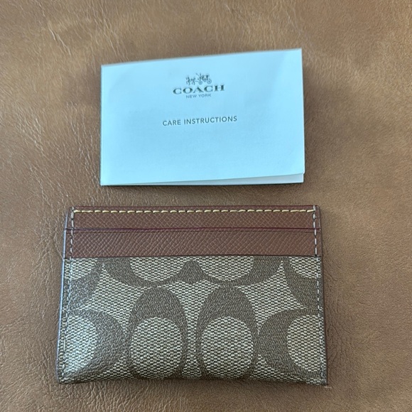 Coach Brown Card Holder - Picture 2 of 2